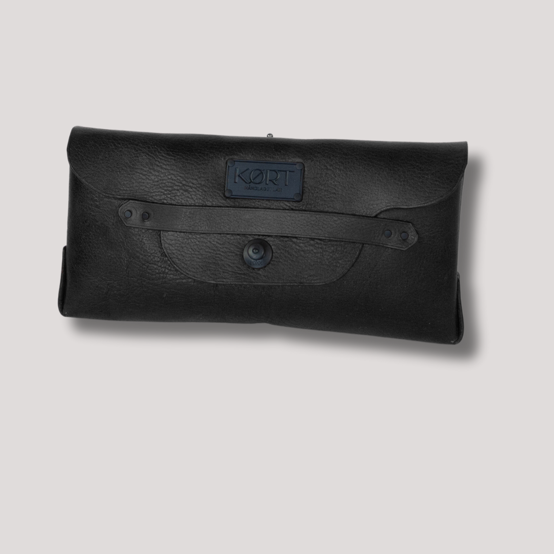 Courtney Clutch Black